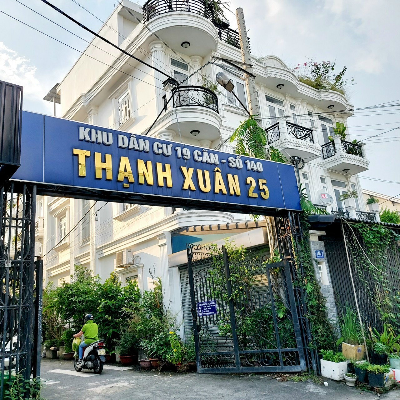 Bán nhà Quận 12, Khu dân cư Thạnh Xuân, full nội thất