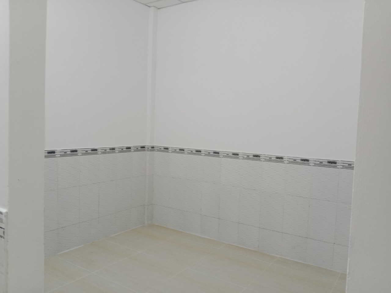 Nhà Trung Chánh Hóc Môn, 2 phòng ngủ, 2 toilet, hẻm xe hơi, giá rẻ